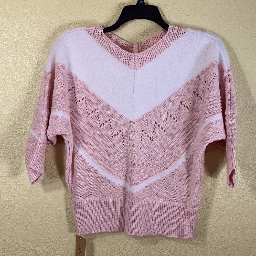 Tendency Sweater Pink White NWT XL Pullover SOFT Stretchy 3/4 sleeve Chevron